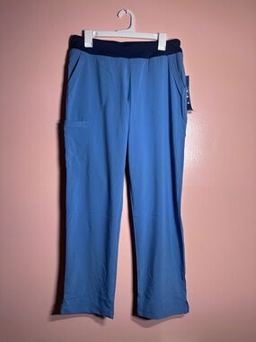 NWT Easy Stretch Women’s Light Blue Scrub Pants with Navy Waistband